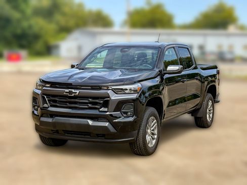 Used 2024 Chevrolet Colorado LT w/ LT Convenience Package III AWD/4WD image 5