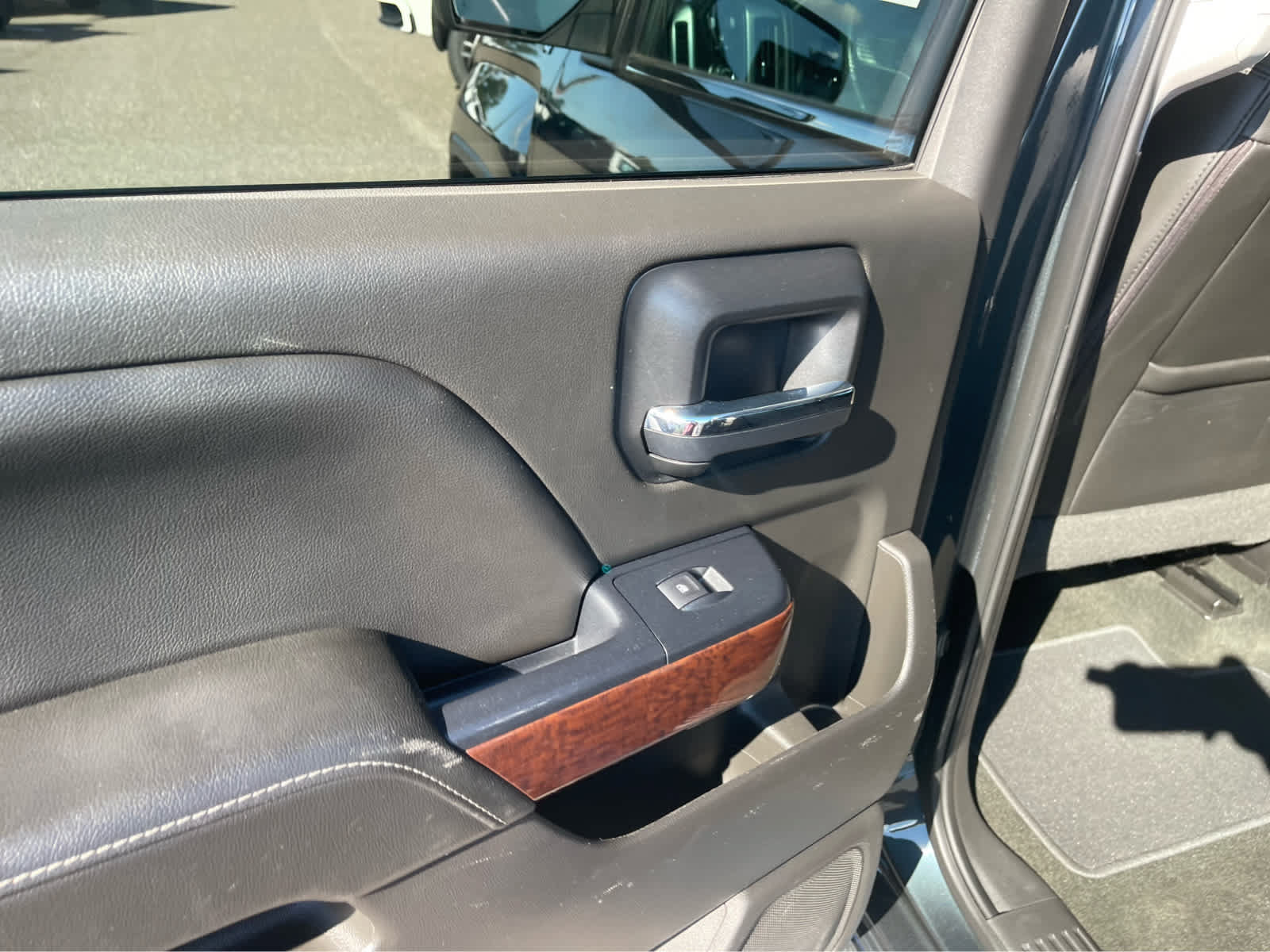 Used 2018 GMC Sierra 1500 SLT AWD/4WD image 20