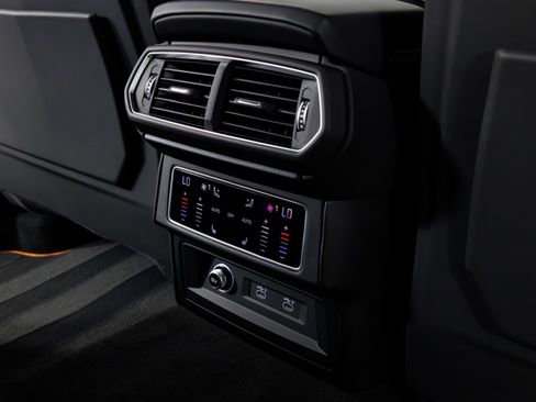 Used 2024 Lamborghini Urus S image 66