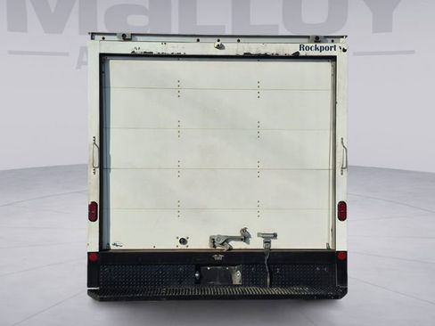 Used 2022 Chevrolet Express 3500 w/ Power Convenience Package image 4