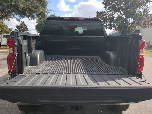 Used 2025 Chevrolet Silverado 1500 LT image 12