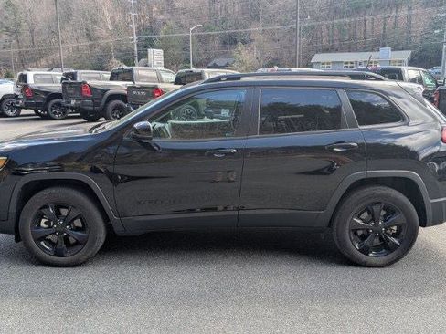 Used 2023 Jeep Cherokee Altitude Lux image 6