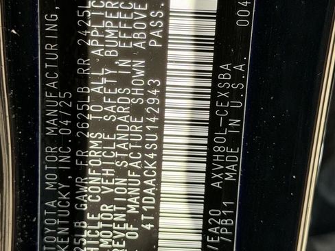 Used 2025 Toyota Camry SE FWD image 32