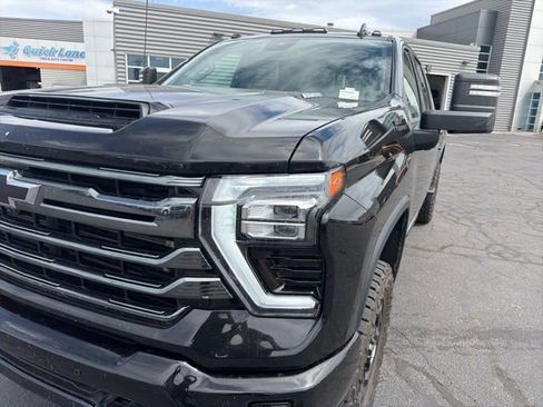 Used 2024 Chevrolet Silverado 2500 High Country w/ Midnight Edition image 16