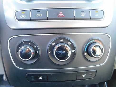 Used 2014 Kia Sorento LX AWD/4WD image 16
