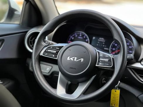 Used 2024 Kia Forte LXS FWD image 28