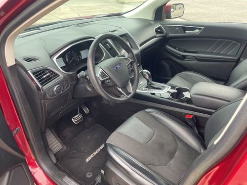Used 2018 Ford Edge Sport image 9