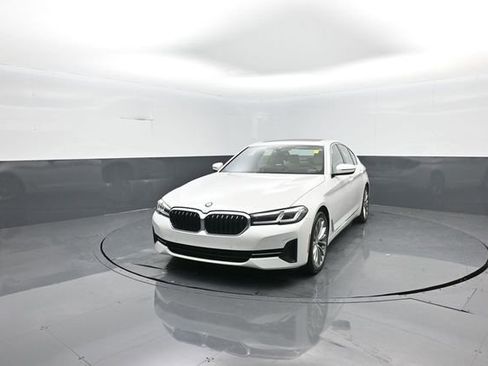 Used 2023 BMW 530i xDrive w/ Premium Package image 3