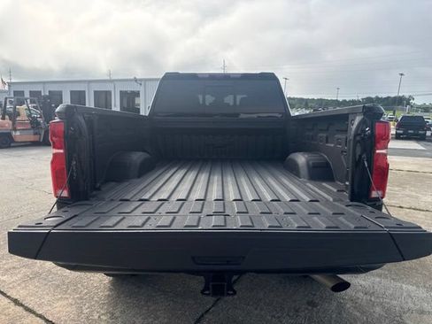 Used 2025 Chevrolet Silverado 2500 LTZ w/ LTZ Plus Package AWD/4WD image 14