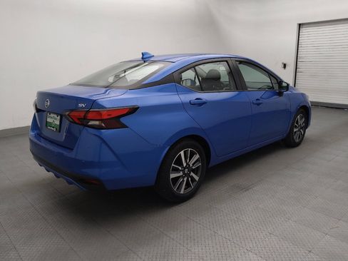 Used 2021 Nissan Versa SV FWD image 10