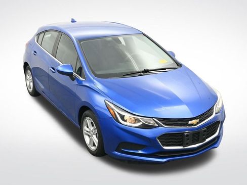 Used 2017 Chevrolet Cruze LT w/ Convenience Package image 23