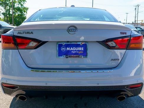 Used 2023 Nissan Altima 2.5 SR AWD/4WD image 7