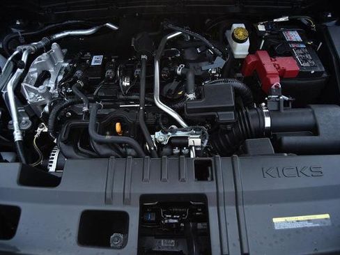 New 2025 Nissan Kicks SR image 27