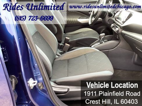 Used 2019 Nissan Kicks SV FWD image 27