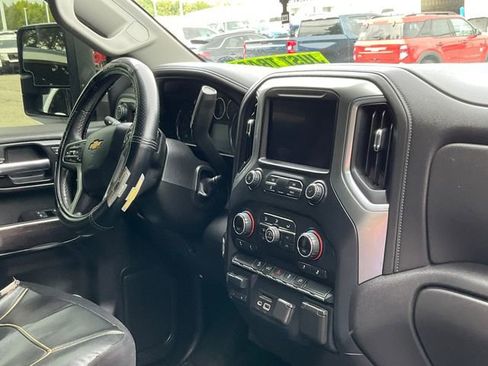 Used 2020 Chevrolet Silverado 2500 LTZ w/ Z71 Off-Road Package AWD/4WD image 13
