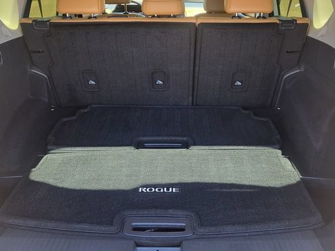 Used 2023 Nissan Rogue Platinum w/ Platinum Premium Package FWD image 13