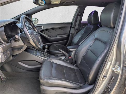 Used 2016 Kia Forte SX w/ SX Premium Technology Package FWD image 17