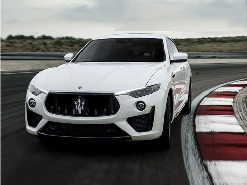 Used 2021 Maserati Levante AWD/4WD image 1