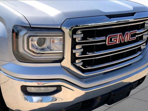Used 2017 GMC Sierra 1500 SLT w/ SLT Premium Package AWD/4WD image 29