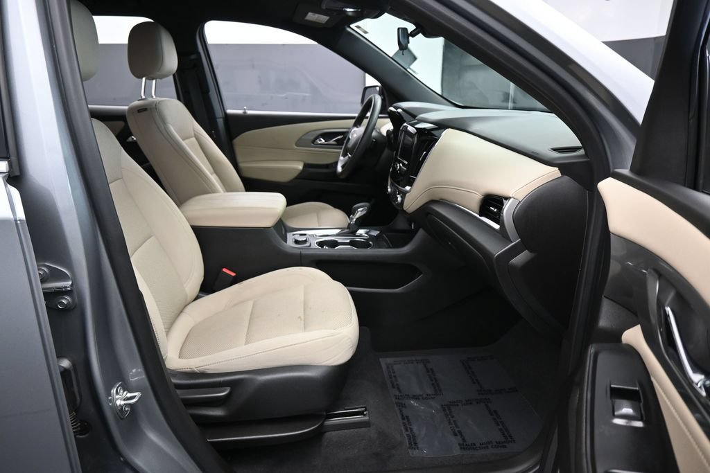 Used 2024 Chevrolet Traverse LS FWD image 41