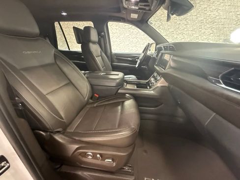 Used 2024 GMC Yukon Denali w/ Max Trailering Package AWD/4WD image 12