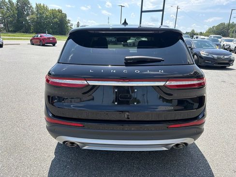 Used 2026 Lincoln Corsair Premiere FWD image 8