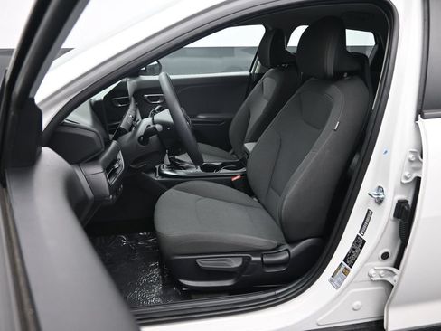 Used 2025 Kia K4 FWD image 23