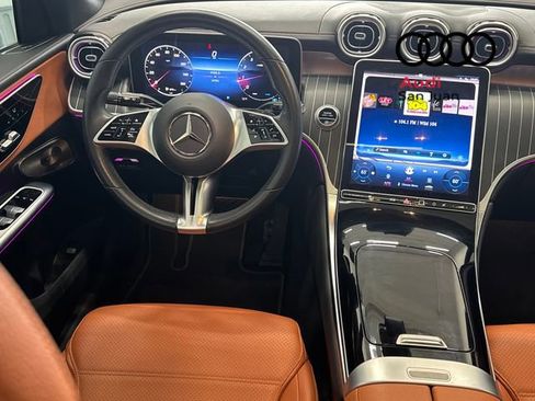 Used 2023 Mercedes-Benz GLC 300 4MATIC image 26