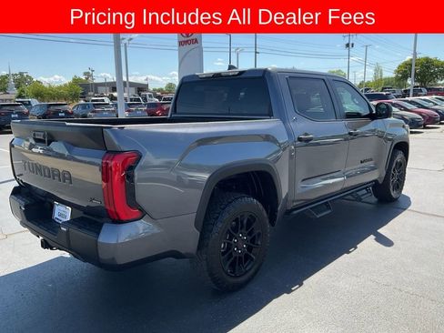 Used 2025 Toyota Tundra SR5 AWD/4WD image 18