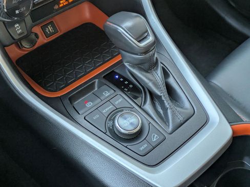 Used 2024 Toyota RAV4 Adventure image 19