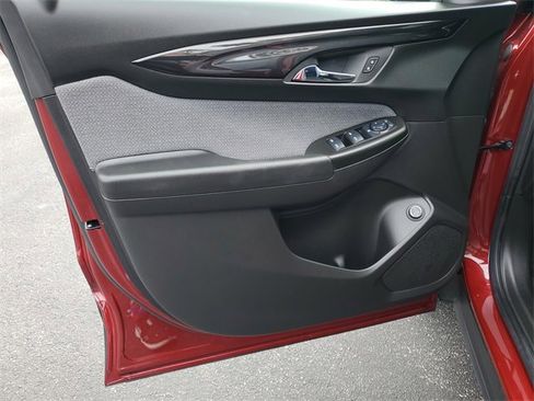 Certified 2024 Chevrolet TrailBlazer LT w/ Convenience Package image 21