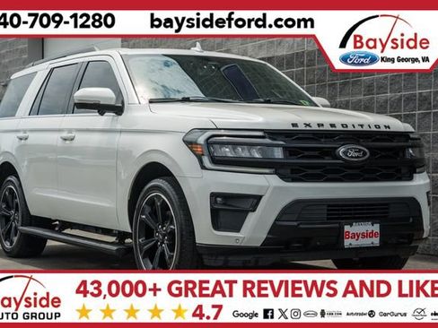 Used 2024 Ford Expedition Limited AWD/4WD image 1