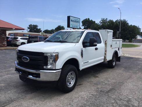 Used 2018 Ford F350 XL w/ Power Equipment Group AWD/4WD image 1