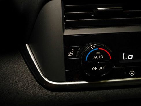 Certified 2023 Nissan Rogue SV w/ SV Premium B Package image 16