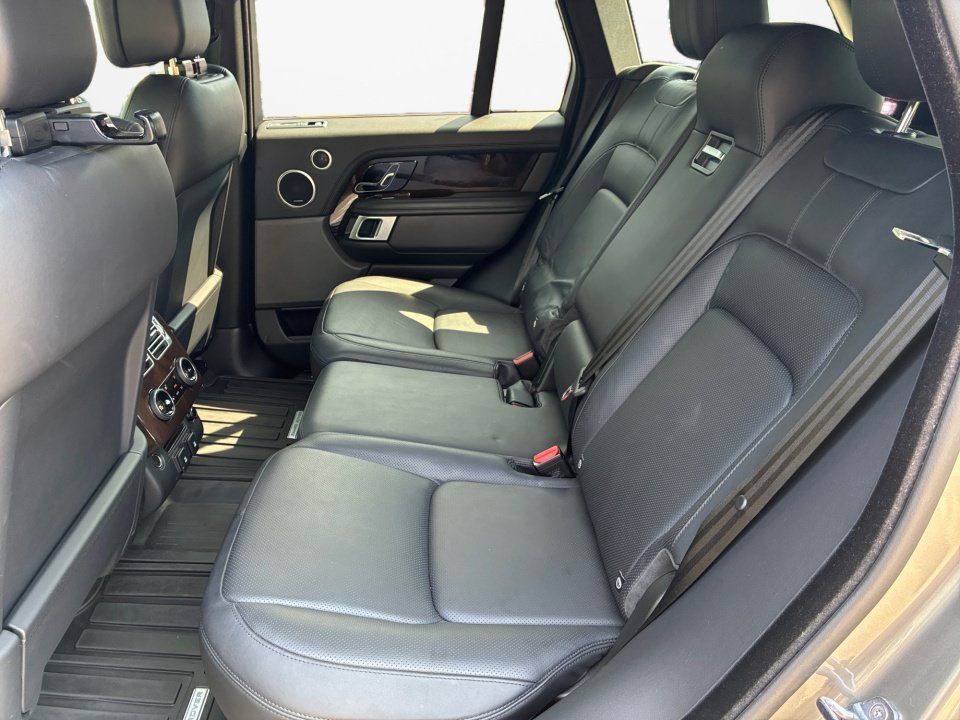Used 2019 Land Rover Range Rover Supercharged AWD/4WD image 13