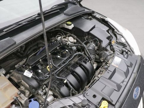 Used 2018 Ford Focus SE image 33