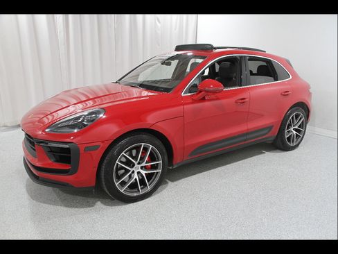 Used 2022 Porsche Macan S AWD/4WD image 3