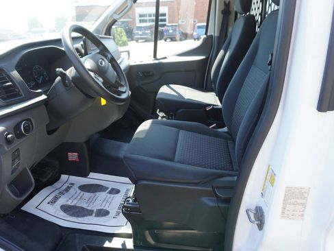 Used 2025 Ford Transit 250 Low Roof w/ Exterior Upgrade Package RWD image 17