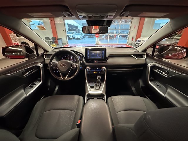 Used 2019 Toyota RAV4 XLE w/ Convenience Package AWD/4WD image 25