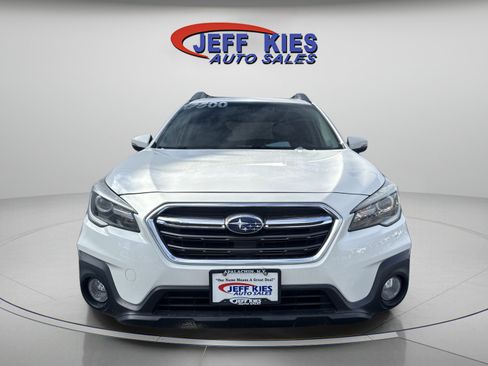 Used 2018 Subaru Outback 2.5i Limited image 2