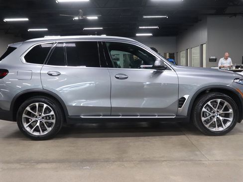 Used 2026 BMW X5 xDrive40i AWD/4WD image 5