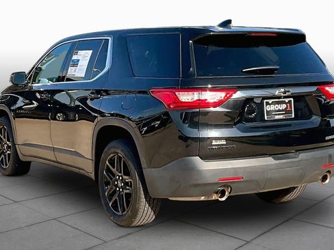 Used 2019 Chevrolet Traverse LS w/ LPO, Blackout Package FWD image 10
