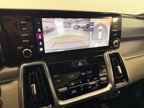 Used 2023 Kia Sorento SX Prestige w/ Panoramic Sunroof Package AWD/4WD image 38