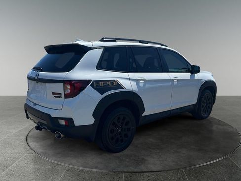 Used 2023 Honda Passport TrailSport image 9