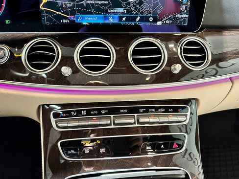 Used 2023 Mercedes-Benz E 350 4MATIC Sedan image 27