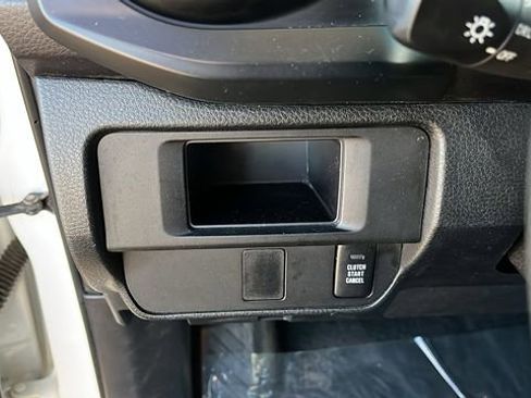 Used 2016 Toyota Tacoma SR w/ SR Convenience Package image 7