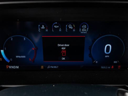 Used 2023 Ford F250 Platinum image 20