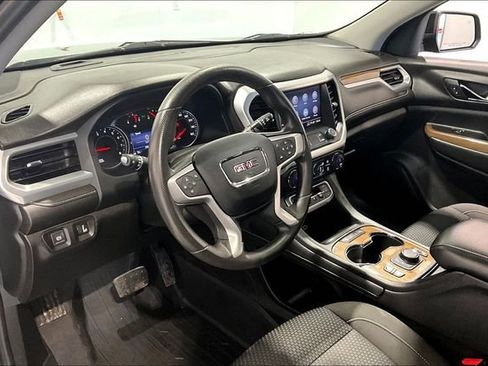 Used 2022 GMC Acadia SLE w/ GMC Pro Grade Package image 17