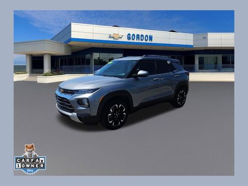 Used 2023 Chevrolet TrailBlazer LT w/ Convenience Package FWD image 1