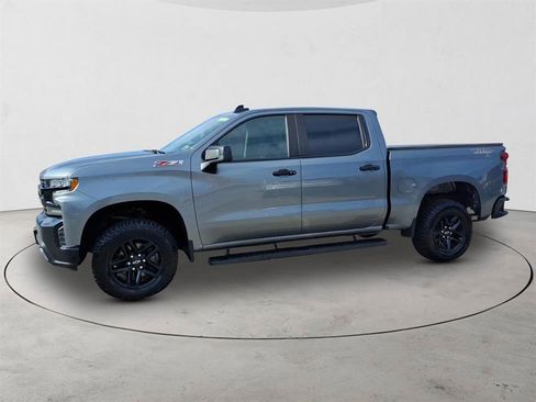 Used 2021 Chevrolet Silverado 1500 LT Trail Boss w/ LPO, Dark Essentials Package image 8